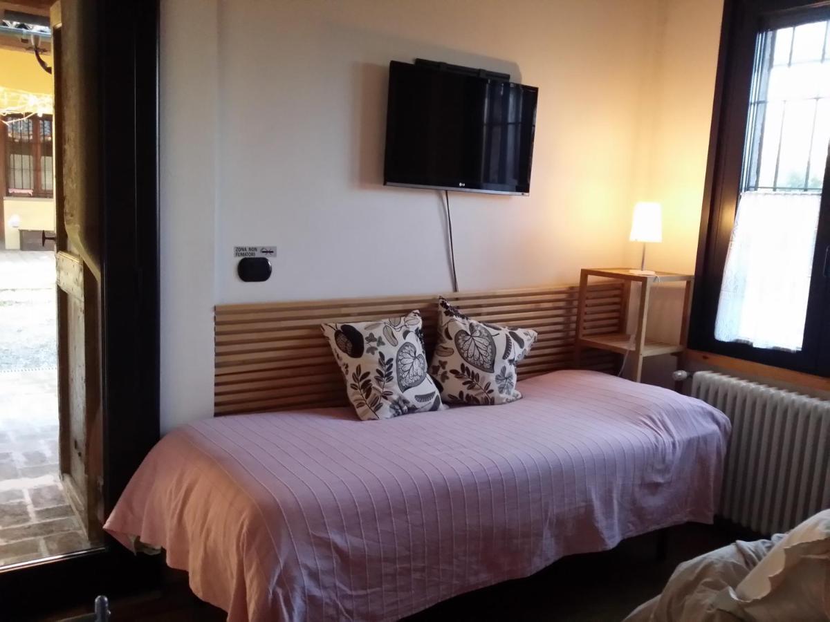 R&B Albero Cavo Parma Bed and Breakfast Δωμάτιο φωτογραφία